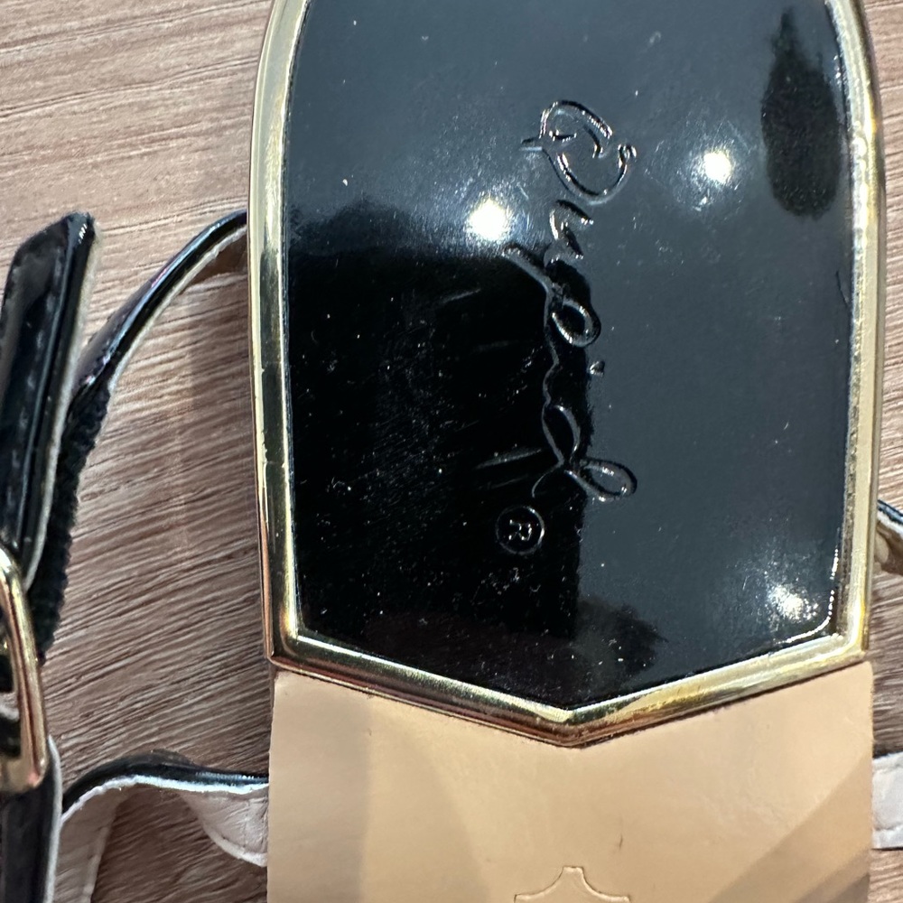 Qupid Black Patent Sandals - Picture 2 of 3
